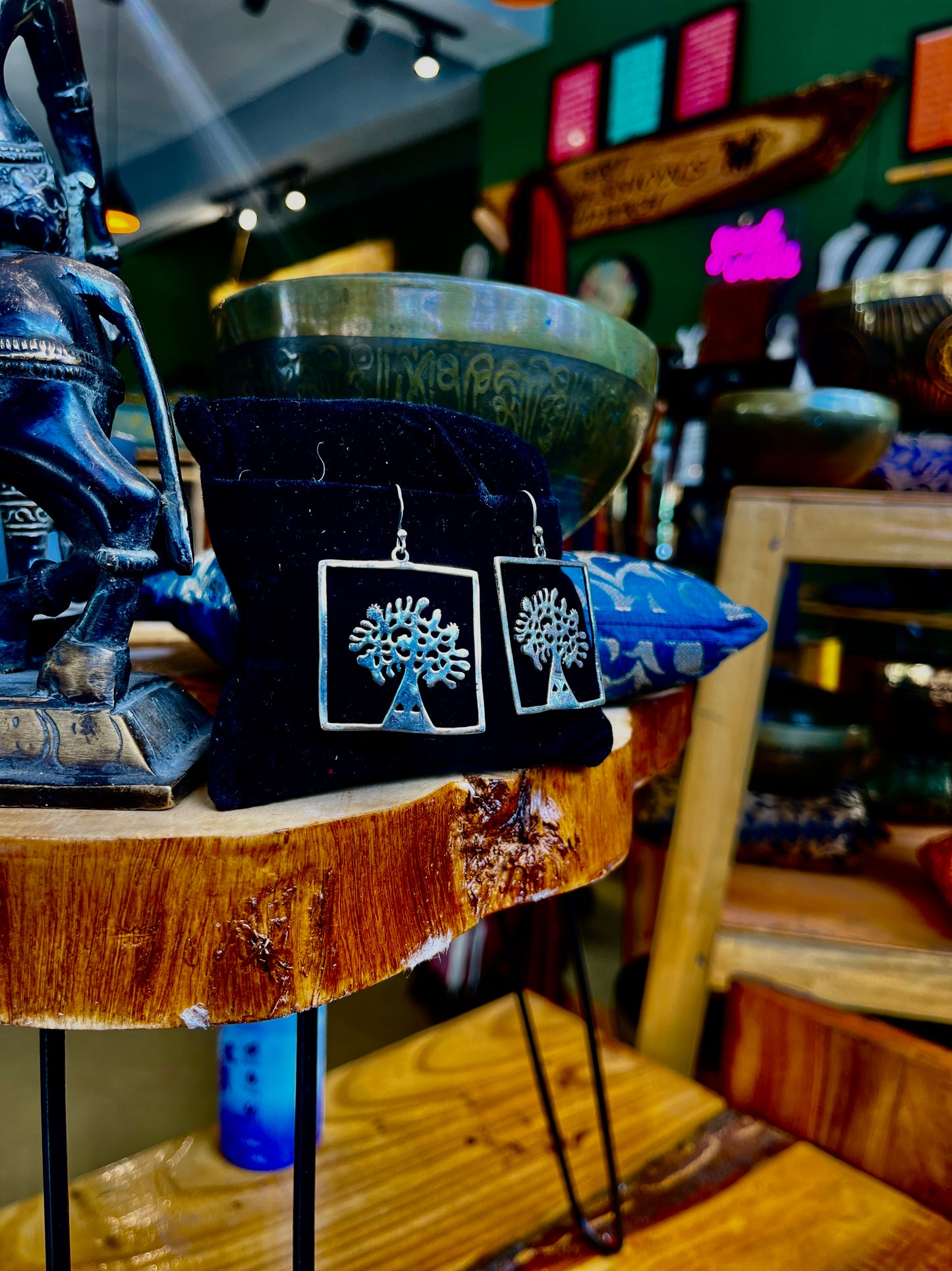 🌳 „Heilige Wurzeln: Lebensbaum-Ohrringe aus Sterlingsilber“ 🌳