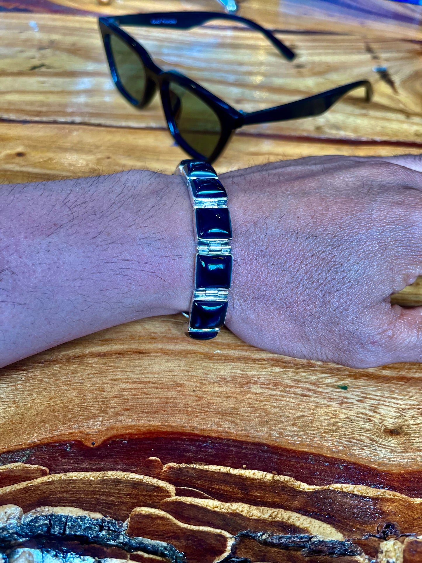 Elegantes Armband aus schwarzem Onyx mit quadratischen Steinen aus 92.5 Sterlingsilber