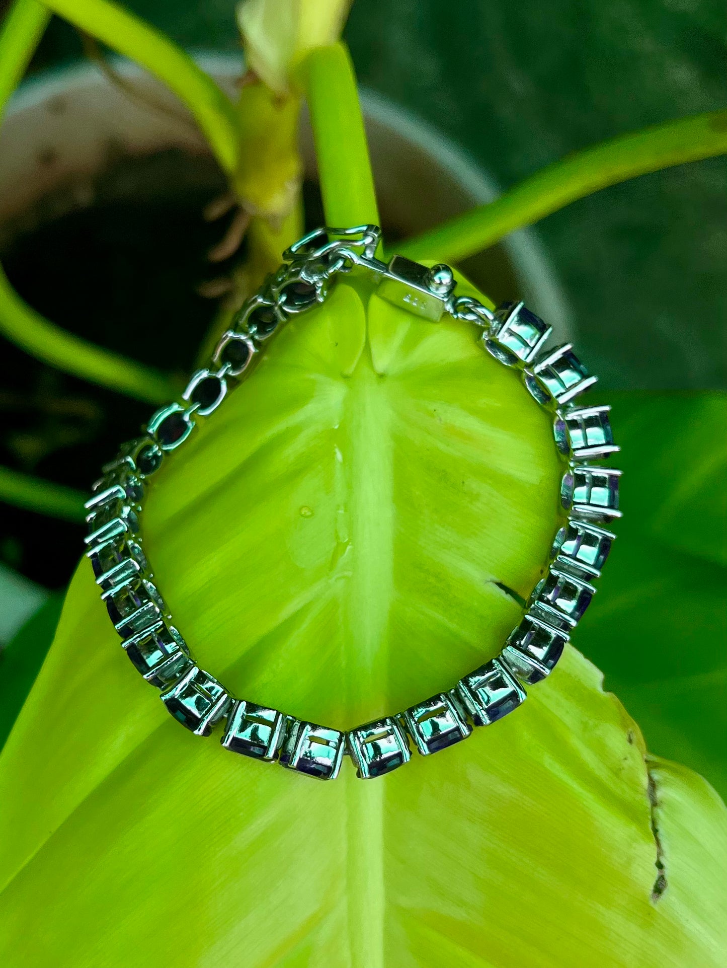 Elegantes Amethyst-Tennisarmband – rhodiniertes 925er Sterlingsilber