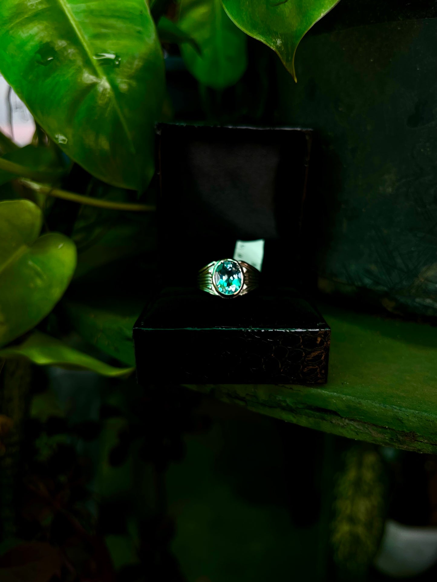 Hochwertiger Blautopas-Ring aus 92,5er Silber mit Platinbeschichtung