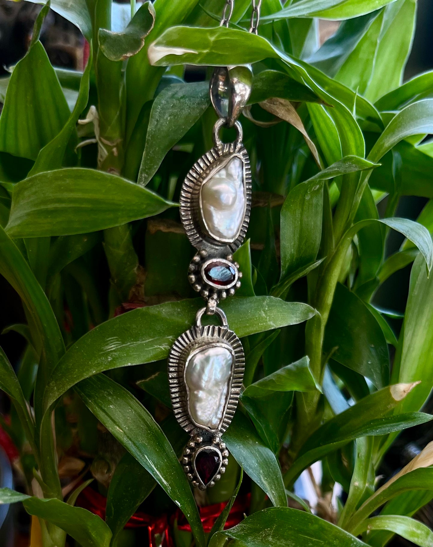 😊🌟„Intuition Blossom Anhänger, Perlmuttschmuck & Granat Halskette😊🌟“