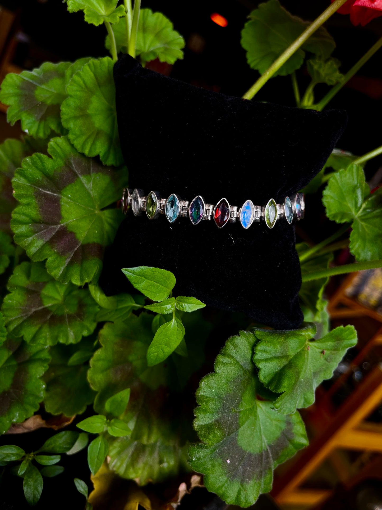 🌟 „Edelstein-Energie-Armbänder: Silberne Eleganz für Schutz“ 🌟